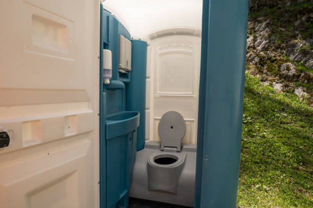 Best Construction Site Portable Toilets  in Edcouch, TX